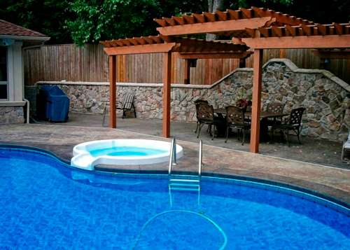 Pool with Built-in Hottub